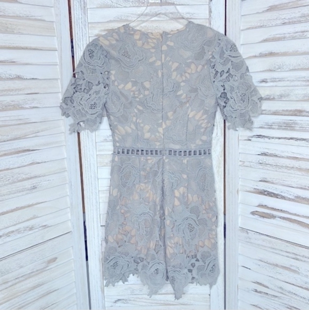 ASTR the Label Lace Romper Small Gray LNC - Picture 4 of 11